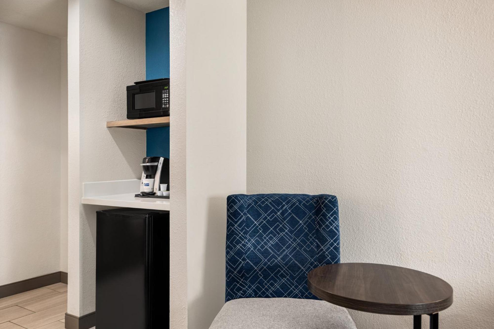 Holiday Inn Express Morgantown By Ihg Εξωτερικό φωτογραφία