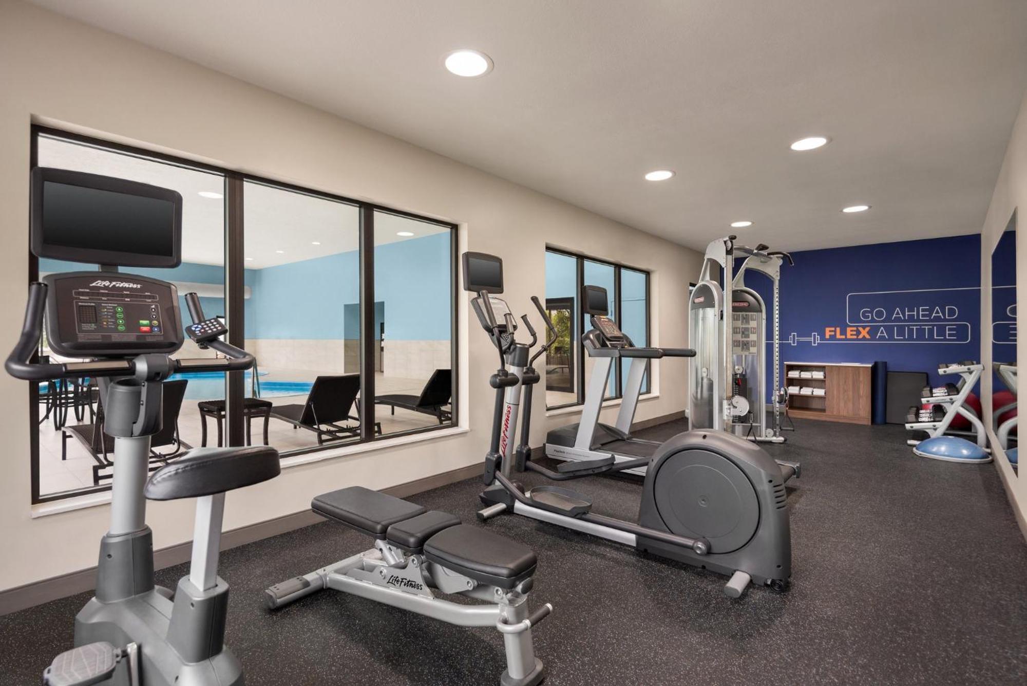 Holiday Inn Express Morgantown By Ihg Εξωτερικό φωτογραφία