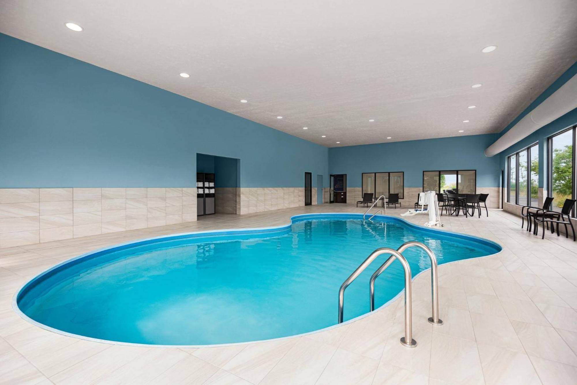 Holiday Inn Express Morgantown By Ihg Εξωτερικό φωτογραφία